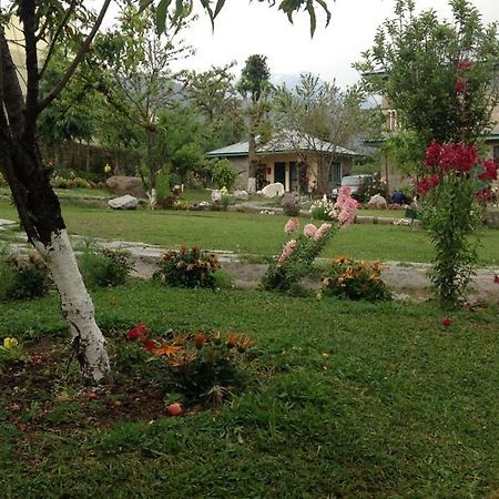 Nagri Resort Pālampur Eksteriør bilde