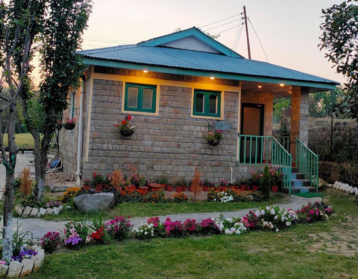 Nagri Resort Pālampur Eksteriør bilde